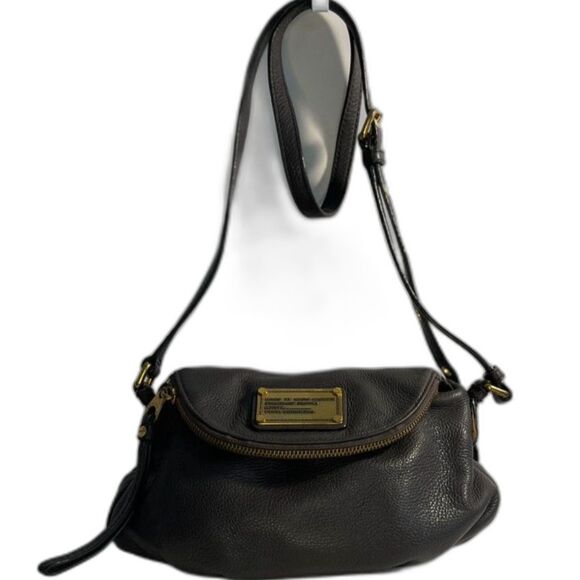 Marc By Marc Jacobs Handbags - Marc by Marc Jacobs Natasha Gray Pebelled Leather Crossbody Purse